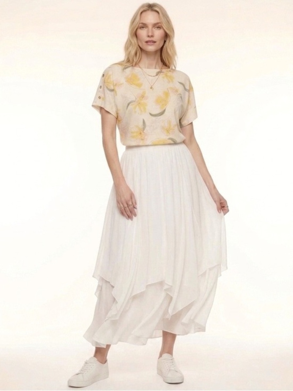 3/$30 Zara Yellow & Creme Floral Tie-Hem Short Sleeve Crewneck Top Size Small